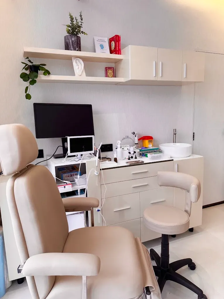 Unité de consultation ORL et d’endoscopie — Dr Ahlam Bellaouchi, ORL à Oulfa, Casablanca